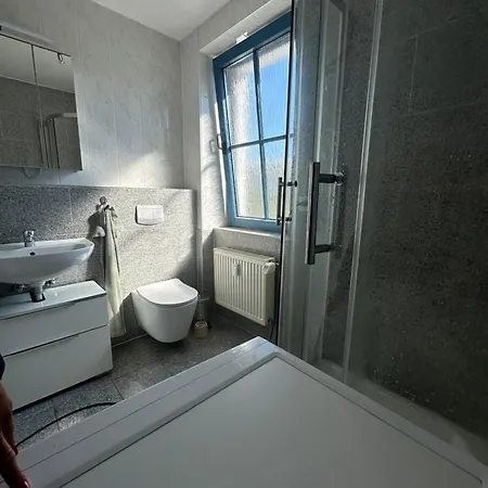 Apartment Monteurwohnung Am Flughafen Schkeuditz