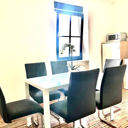 Monteurwohnung Am Flughafen * Шкойдиц