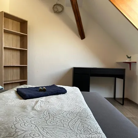 Monteurwohnung Am Flughafen * シュクロイディッツ