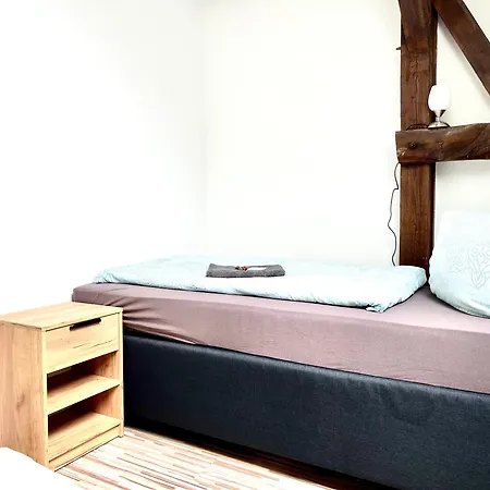 Lägenhet Monteurwohnung Am Flughafen Schkeuditz