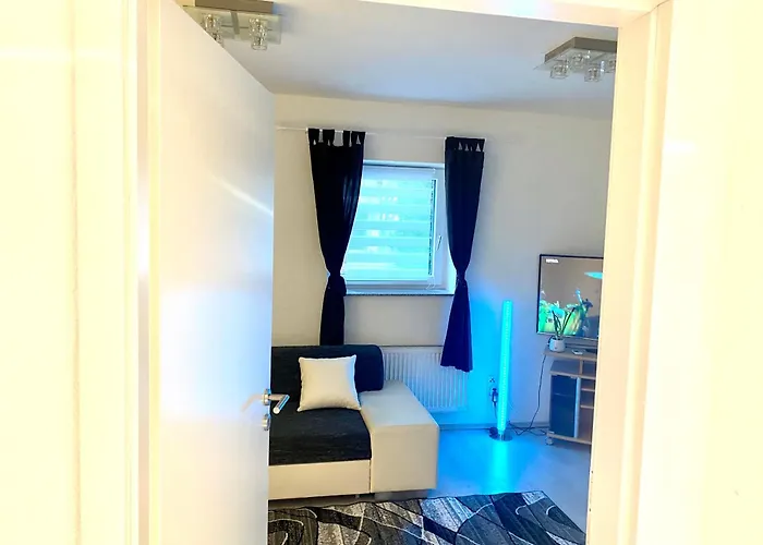 Monteurwohnung Am Flughafen Apartament *