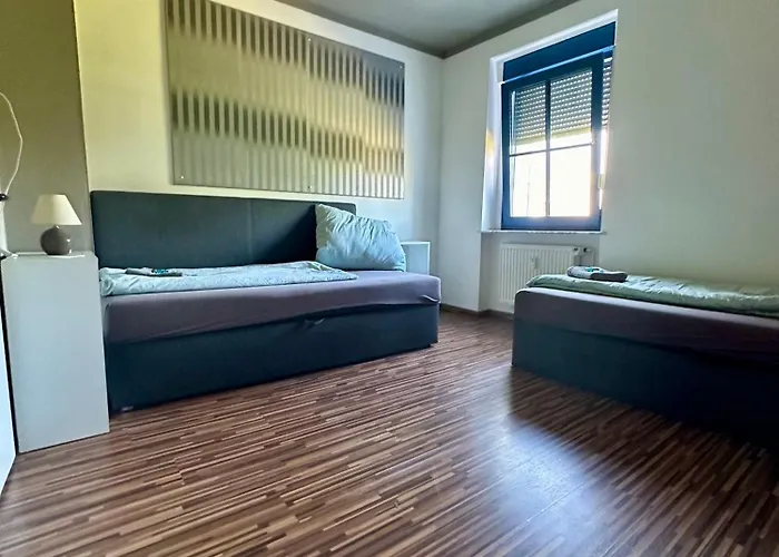 Monteurwohnung Am Flughafen Apartament *